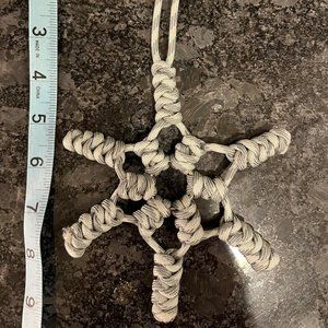 Paracord Holiday Star or Snowflake